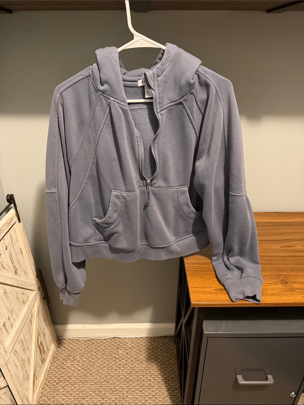 Lulu Lookalike Cropped Hooded Zip-Front Sweatshirt - Blue Gray